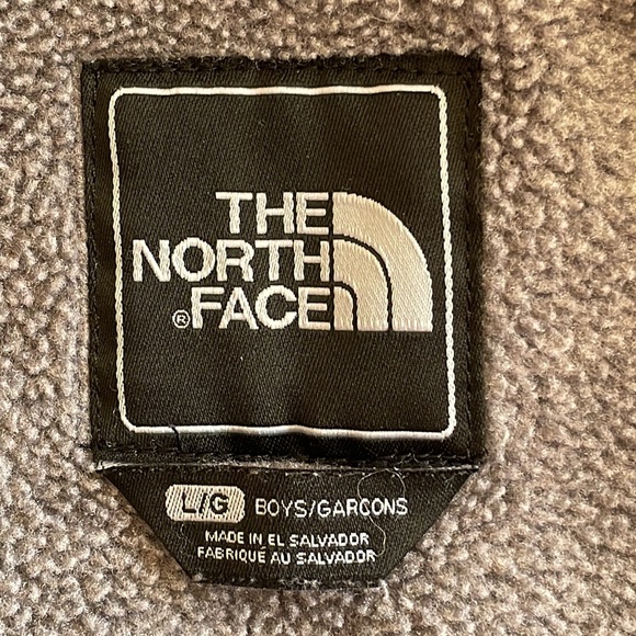 The North Face Jacket - Picture 4 of 4